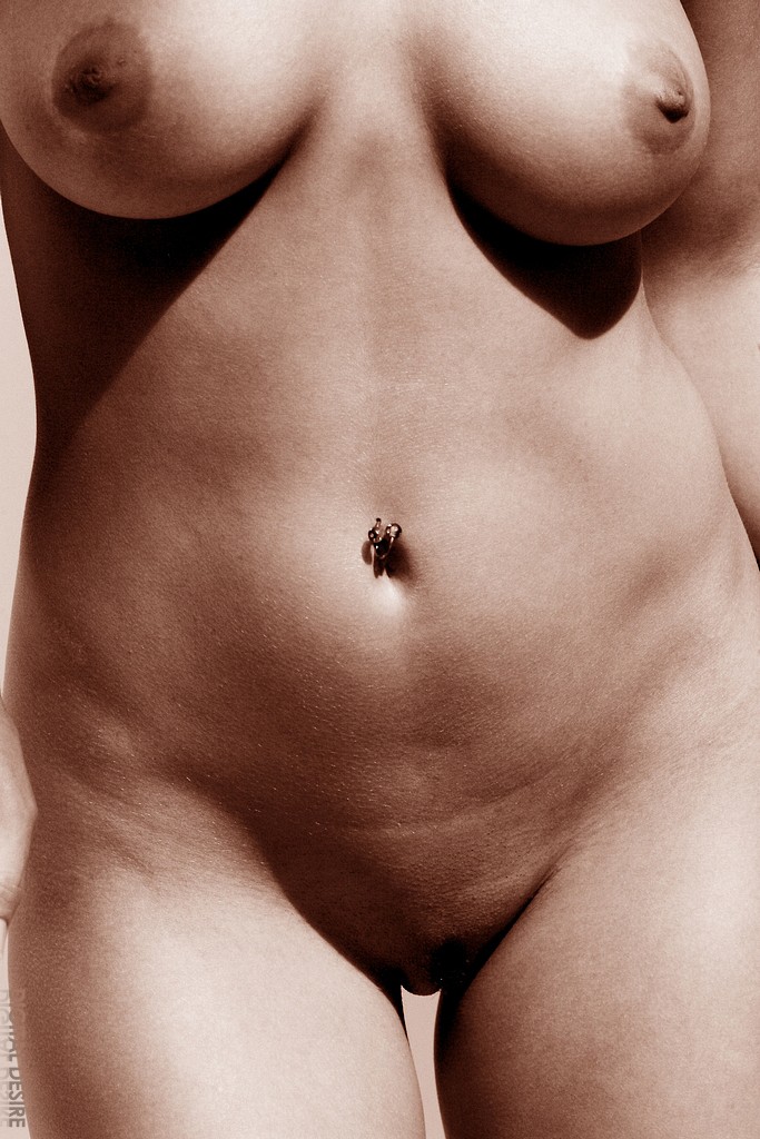 683px x 1024px - Nude Avery Adams | Sexy-Models.Net