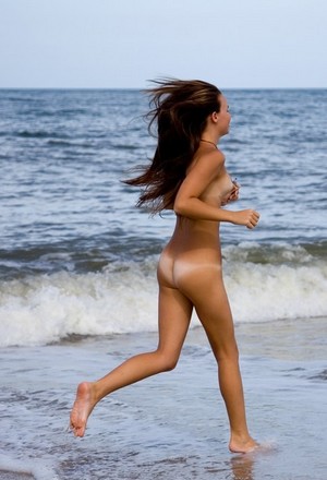 Nude Hotties At The Beach - Beach Girls Nude | Sexy-Models.Net